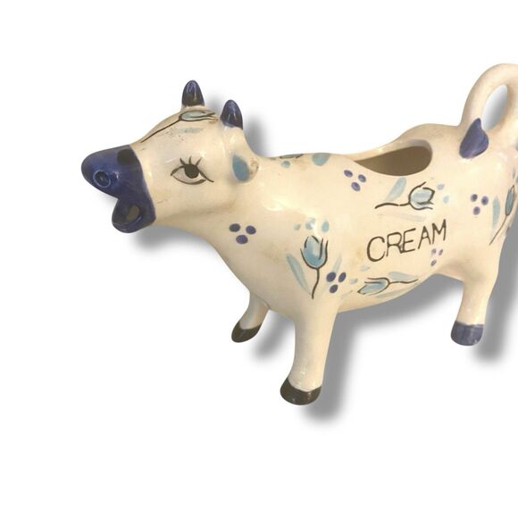 Vintage ENESCO Japan Ceramic Blue White Tulip Design Cow Creamer - Made in Japan - Picture 2 of 6